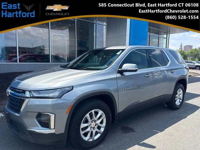 2023 Chevrolet Traverse LS AWD photo