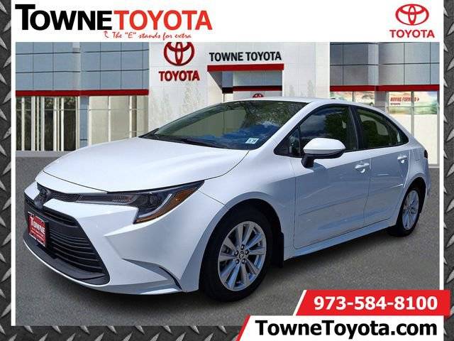 2023 Toyota Corolla LE FWD photo