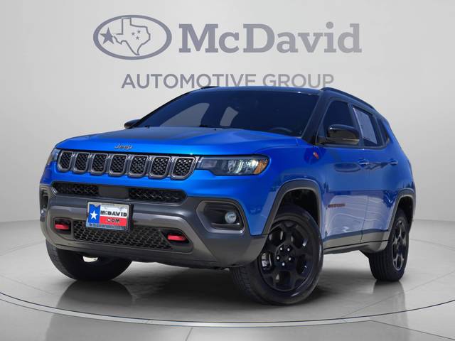 2023 Jeep Compass Trailhawk 4WD photo