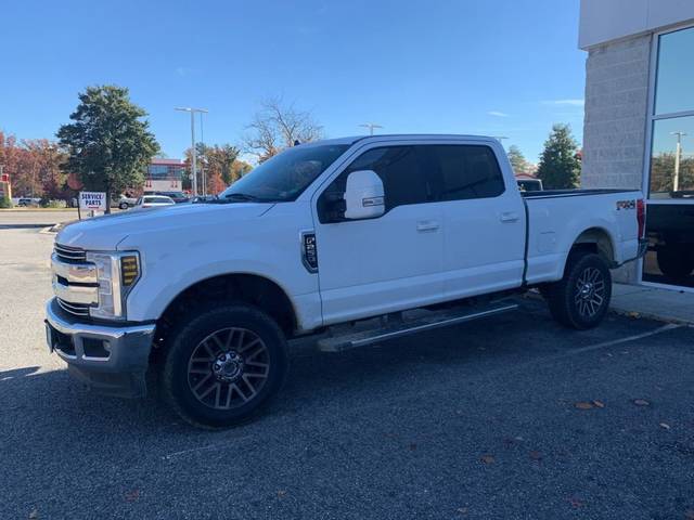 2019 Ford F-250 Super Duty LARIAT 4WD photo