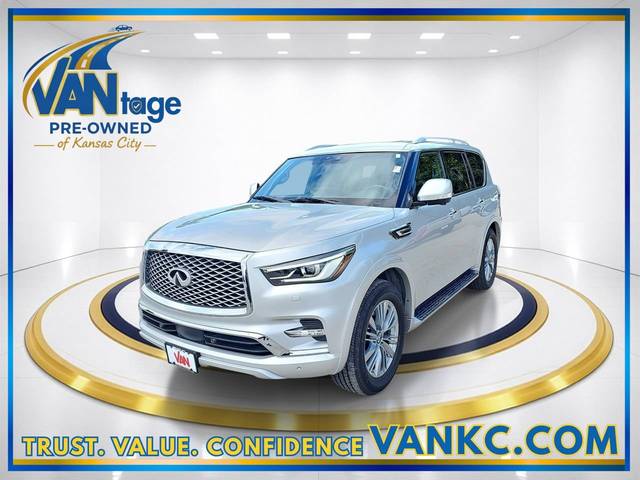 2022 Infiniti QX80 LUXE 4WD photo