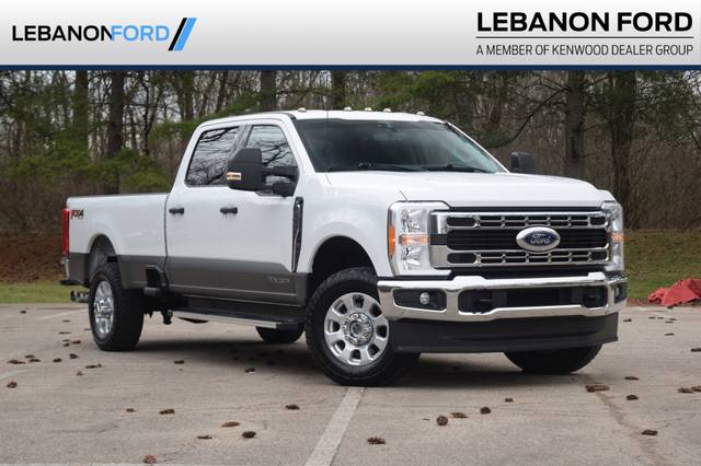 2023 Ford F-350 Super Duty XLT 4WD photo