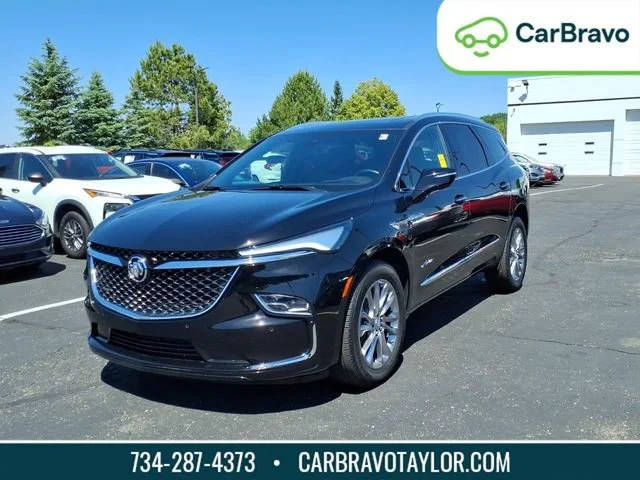 2023 Buick Enclave Avenir AWD photo
