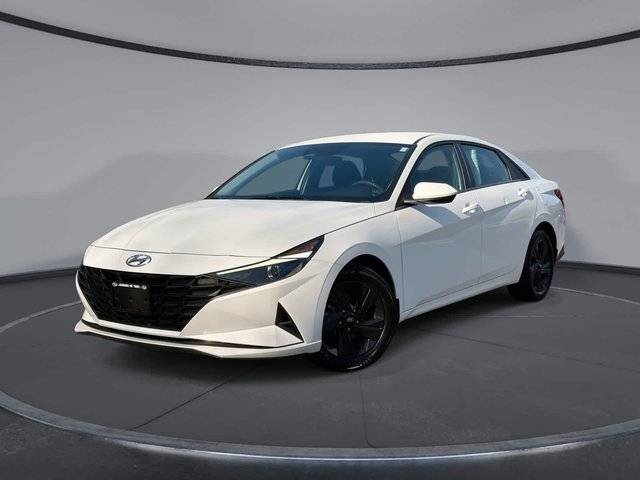 2023 Hyundai Elantra SEL FWD photo