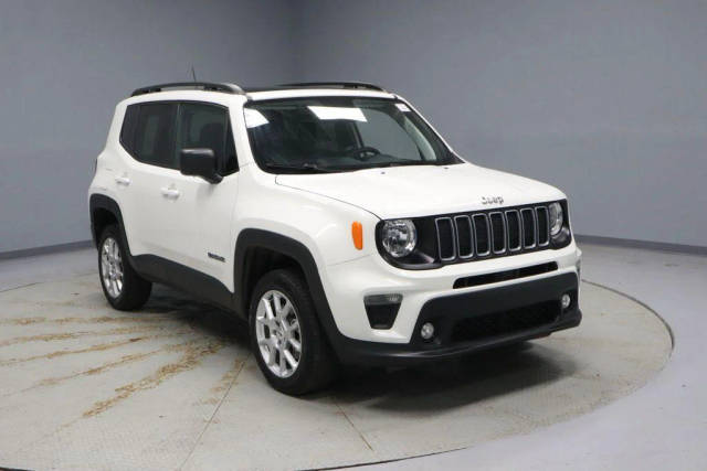 2023 Jeep Renegade Latitude 4WD photo