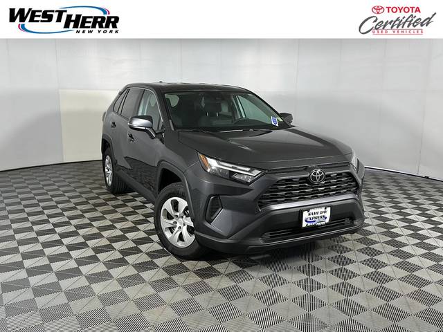 2023 Toyota RAV4 LE AWD photo