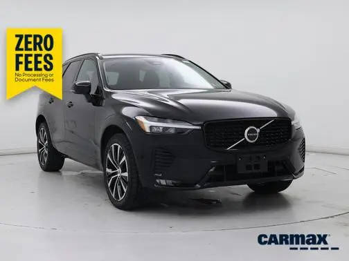 2023 Volvo XC60 Plus Dark Theme AWD photo