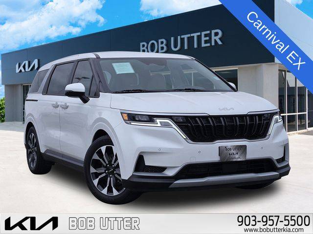 2023 Kia Carnival EX FWD photo
