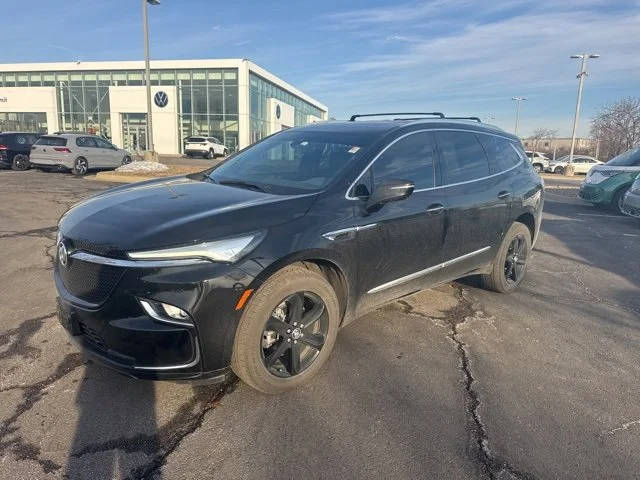 2023 Buick Enclave Essence FWD photo