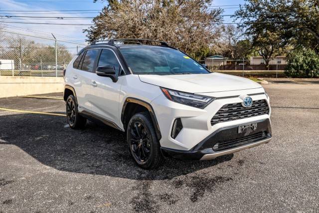 2023 Toyota RAV4 Hybrid XSE AWD photo