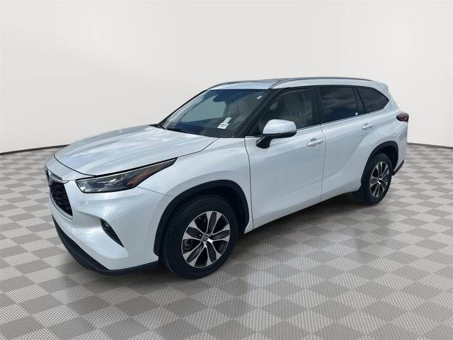 2023 Toyota Highlander XLE FWD photo