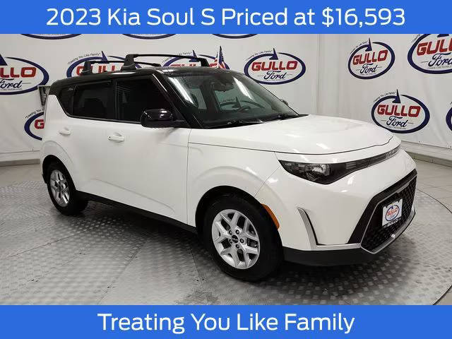 2023 Kia Soul S FWD photo