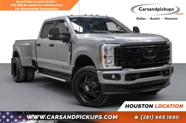 2023 Ford F-350 Super Duty XLT 4WD photo