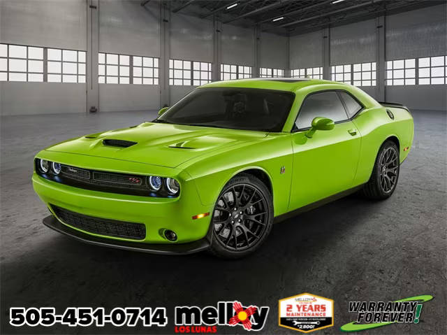 2023 Dodge Challenger SXT RWD photo