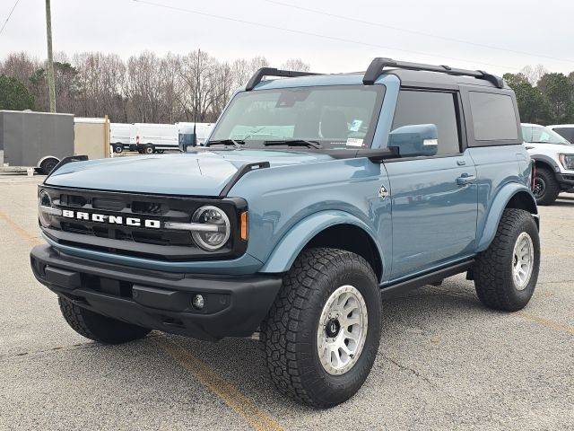 2023 Ford Bronco 2 Door Outer Banks 4WD photo