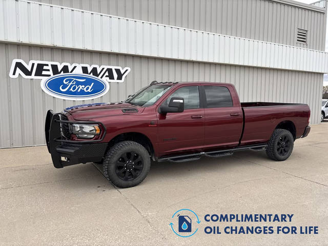 2023 Ram 3500 Big Horn 4WD photo