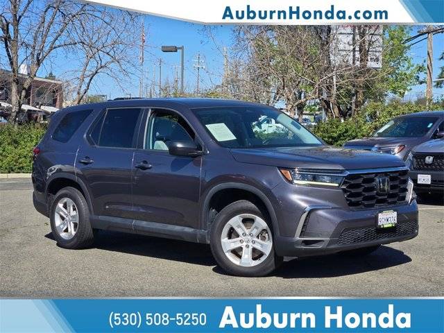 2023 Honda Pilot LX AWD photo