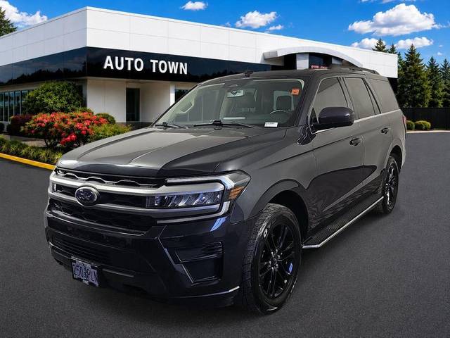 2023 Ford Expedition XLT 4WD photo