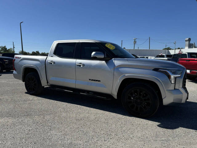 2023 Toyota Tundra SR5 4WD photo