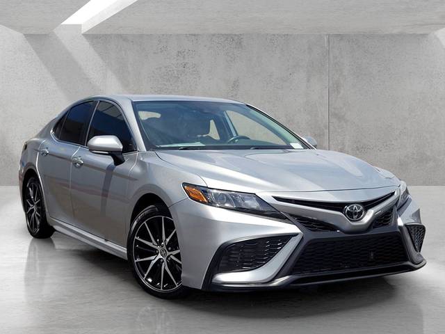 2023 Toyota Camry SE FWD photo