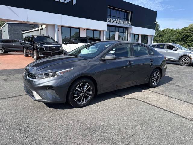2023 Kia Forte LXS FWD photo