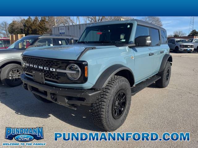 2023 Ford Bronco 4 Door Wildtrak 4WD photo