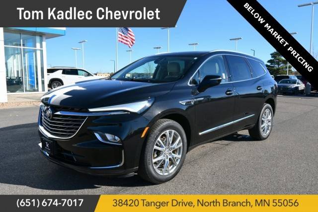 2023 Buick Enclave Essence AWD photo
