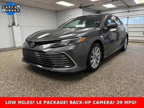 2023 Toyota Camry LE FWD photo