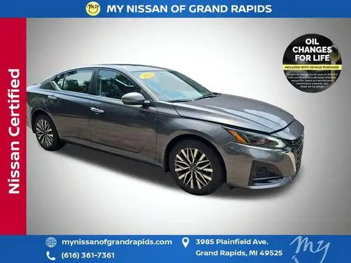 2023 Nissan Altima 2.5 SV AWD photo