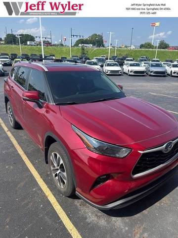 2023 Toyota Highlander Hybrid XLE AWD photo