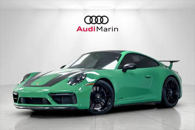 2023 Porsche 911 Carrera GTS RWD photo