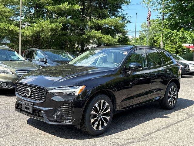 2023 Volvo XC60 Plus Dark Theme AWD photo