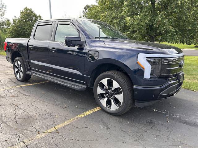 2023 Ford F-150 Lightning Platinum AWD photo