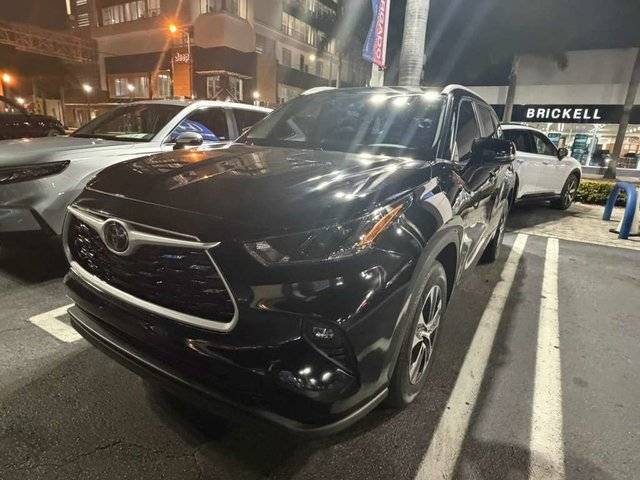 2023 Toyota Highlander XLE FWD photo
