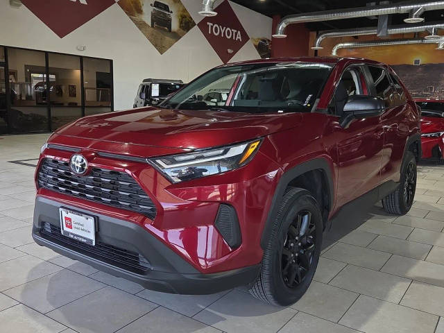 2023 Toyota RAV4 LE FWD photo