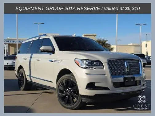 2023 Lincoln Navigator Reserve 4WD photo