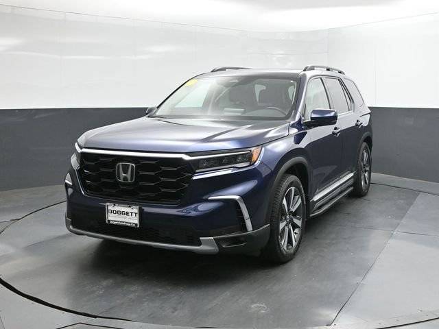 2023 Honda Pilot Touring AWD photo