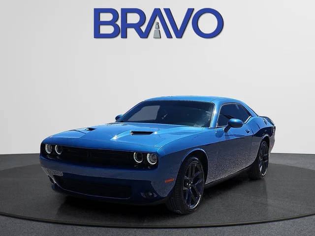 2023 Dodge Challenger SXT RWD photo