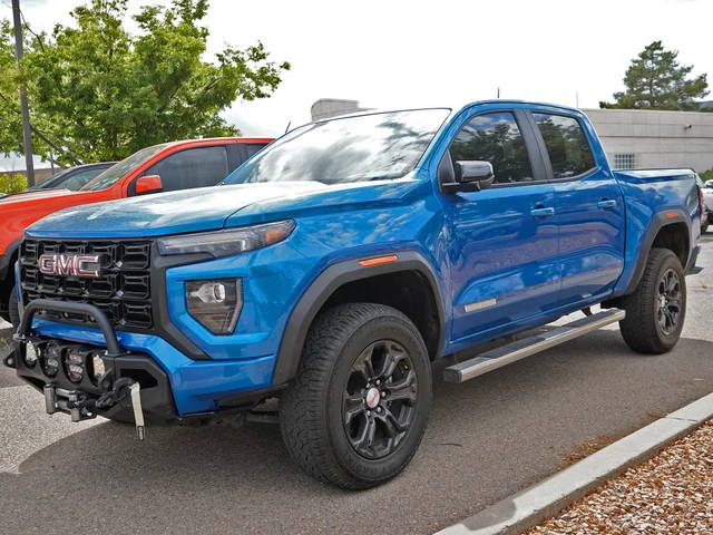 2023 GMC Canyon 4WD Elevation 4WD photo