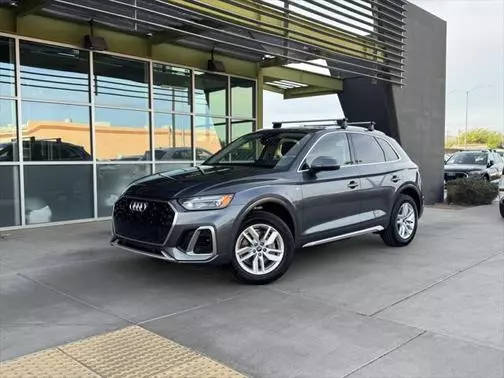 2023 Audi Q5 S line Premium AWD photo