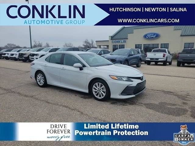 2023 Toyota Camry LE FWD photo