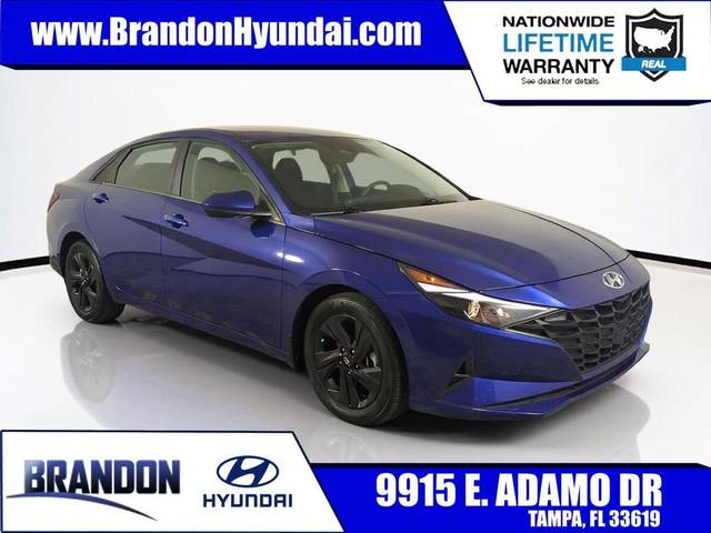 2023 Hyundai Elantra SEL FWD photo