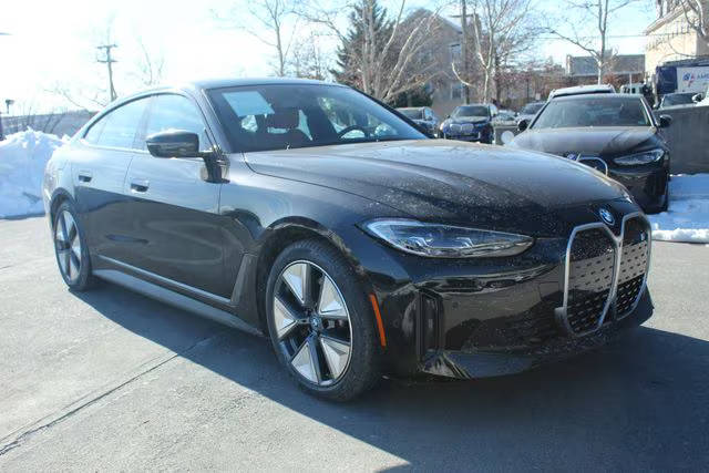 2023 BMW i4 eDrive35 RWD photo