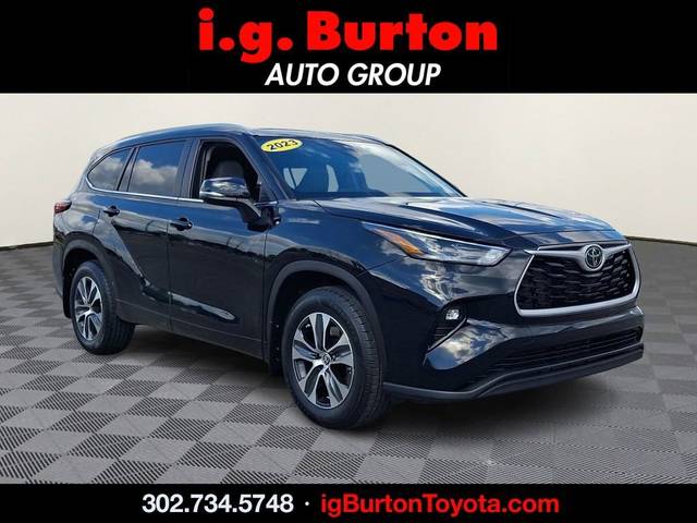 2023 Toyota Highlander XLE FWD photo