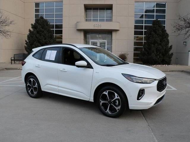 2023 Ford Escape ST-Line Elite AWD photo