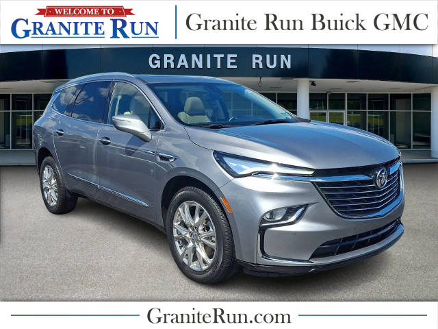 2023 Buick Enclave Essence AWD photo