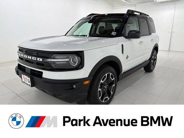 2023 Ford Bronco Sport Outer Banks 4WD photo
