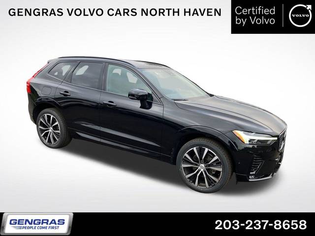 2023 Volvo XC60 Plus Dark Theme AWD photo