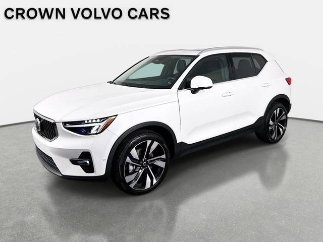 2023 Volvo XC40 Plus Bright Theme AWD photo