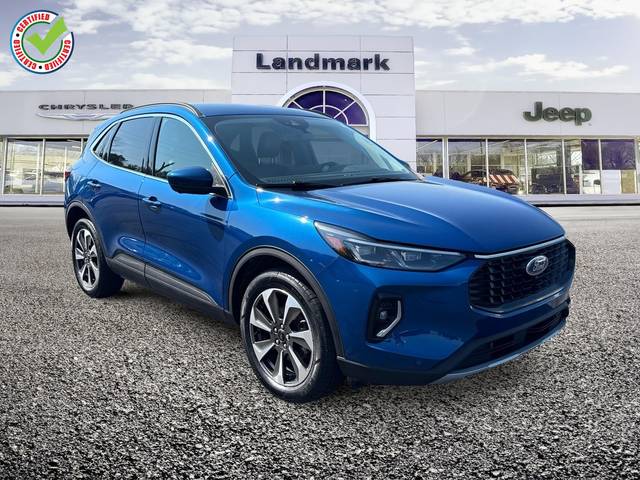 2023 Ford Escape Platinum AWD photo